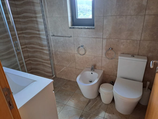 Moradia T3 para Venda em Calvos e Frades Foto 11