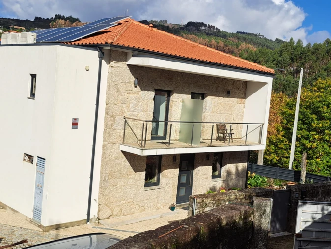 Moradia T3 para Venda em Calvos e Frades Foto 21