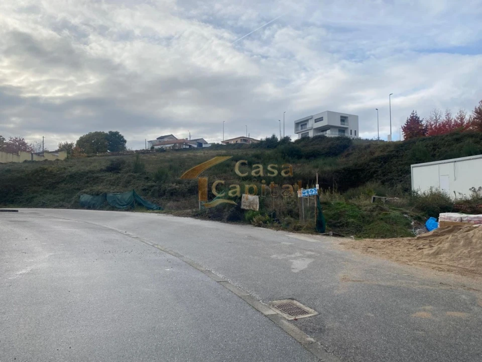 Terreno para Venda em Sabrosa Foto 6