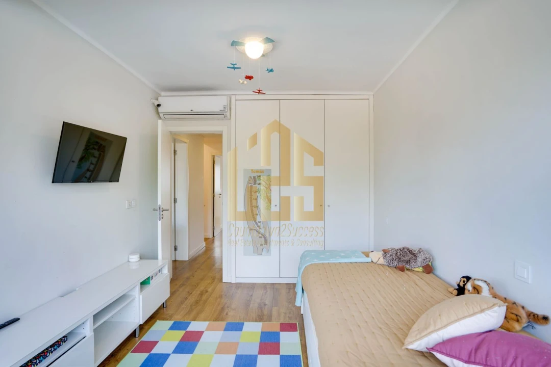 Moradia T4 para Venda em Benfica Foto 21