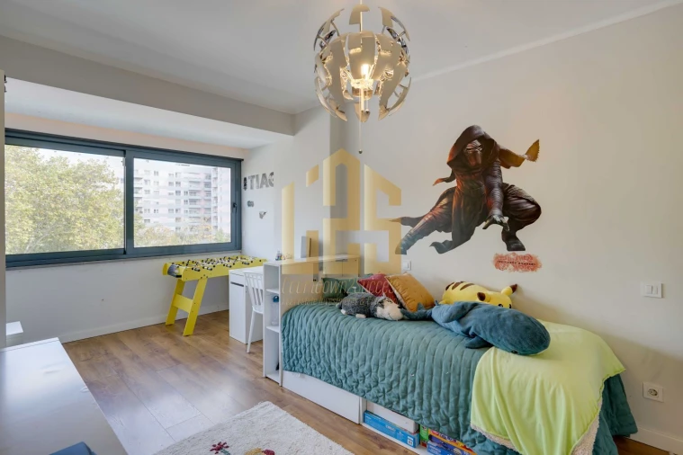 Moradia T4 para Venda em Benfica Foto 23