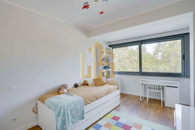 Moradia T4 para Venda em Benfica Foto 20