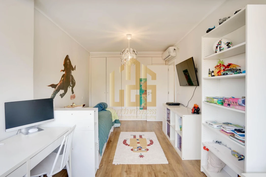 Moradia T4 para Venda em Benfica Foto 22