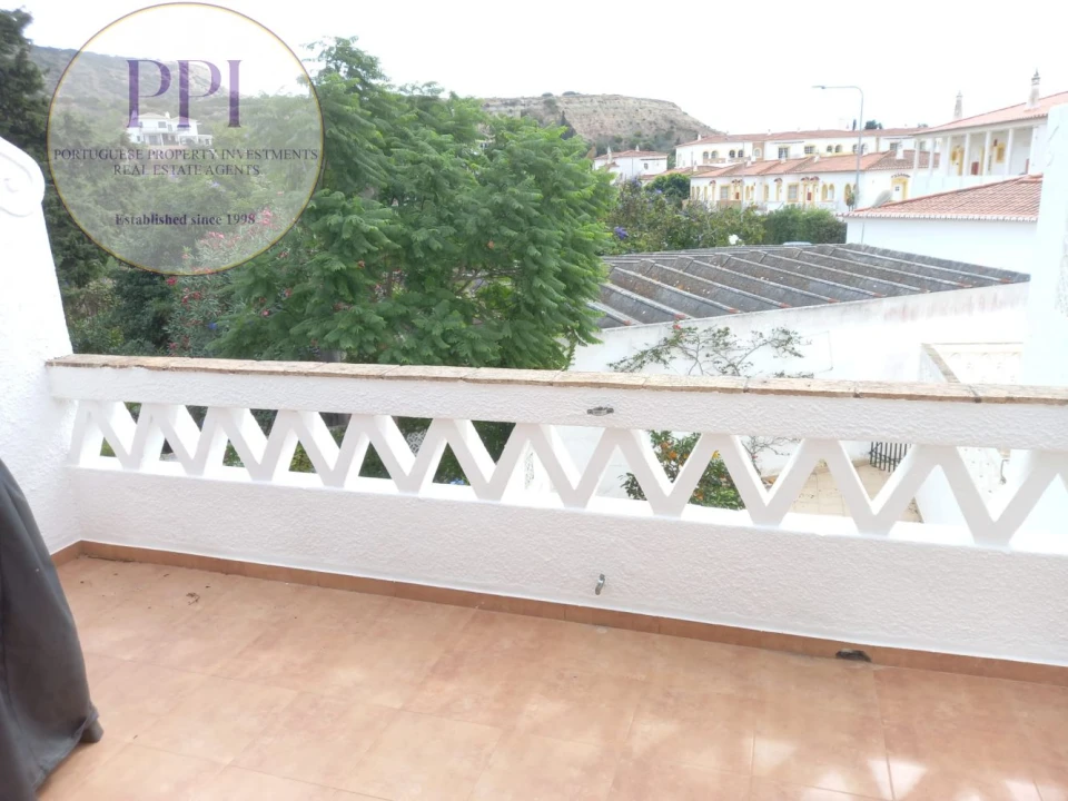 Moradia T2 para Arrendamento em Luz Foto 17