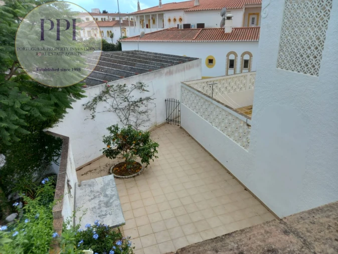 Moradia T2 para Arrendamento em Luz Foto 19