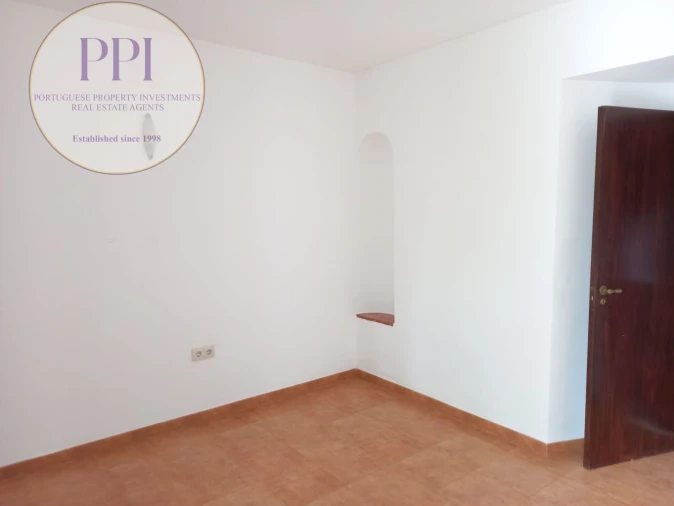 Moradia T2 para Arrendamento em Luz Foto 9