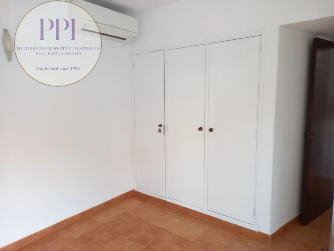 Moradia T2 para Arrendamento em Luz Foto 7