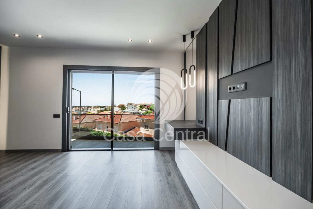 Moradia T4 para Venda em Alcabideche Foto 19