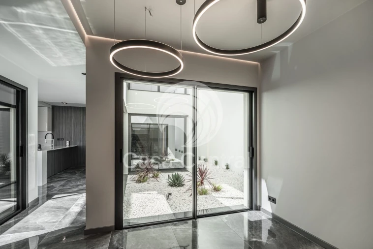 Moradia T4 para Venda em Alcabideche Foto 9