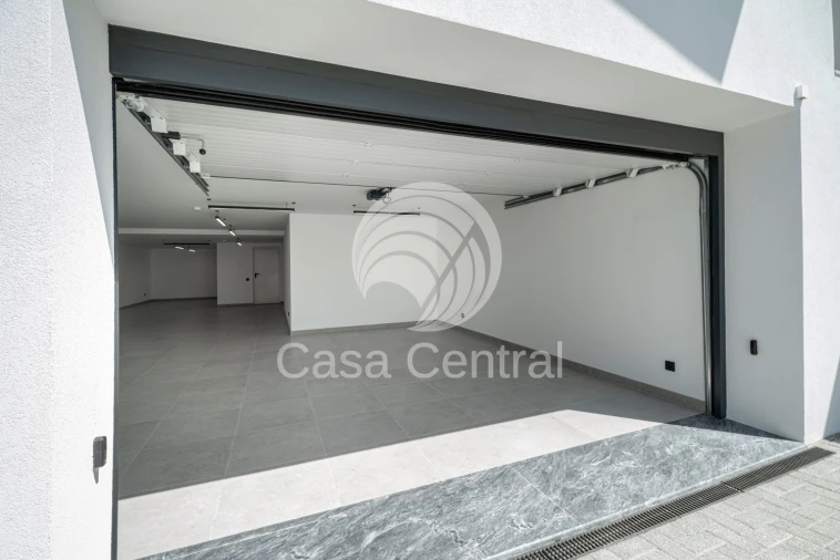 Moradia T4 para Venda em Alcabideche Foto 51