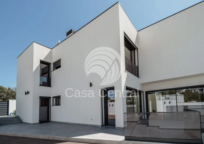 Moradia T4 para Venda em Alcabideche Foto 48