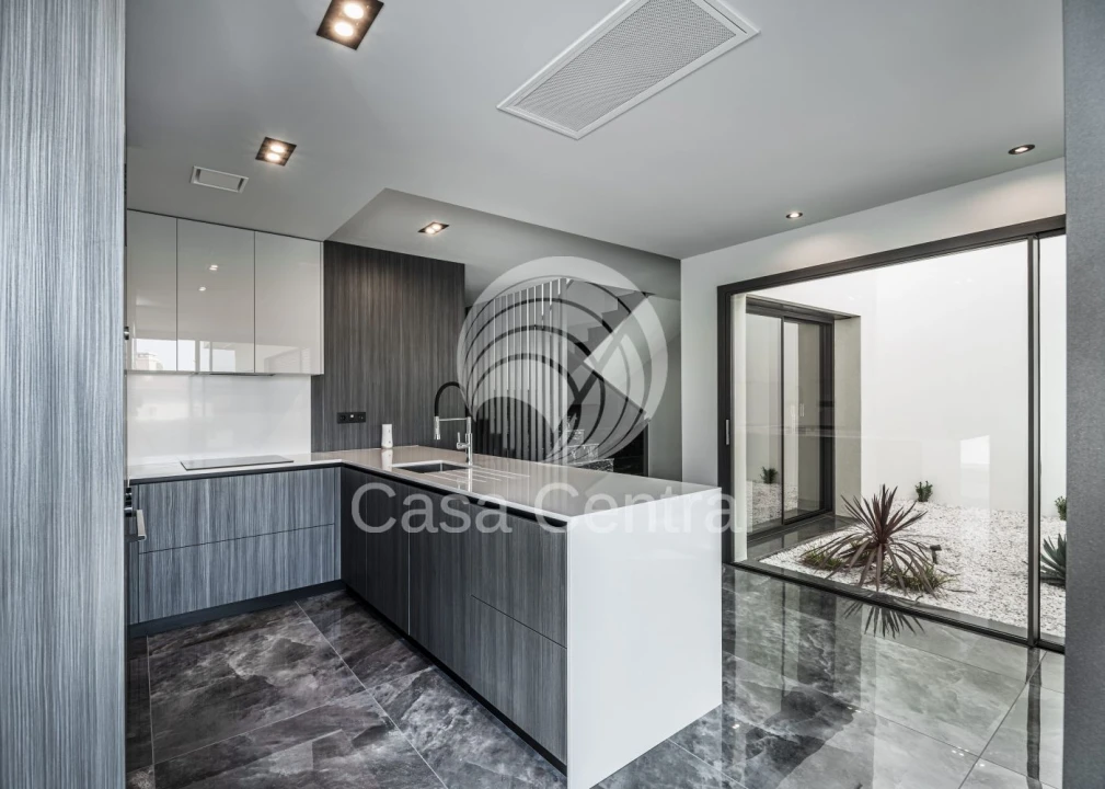 Moradia T4 para Venda em Alcabideche Foto 13