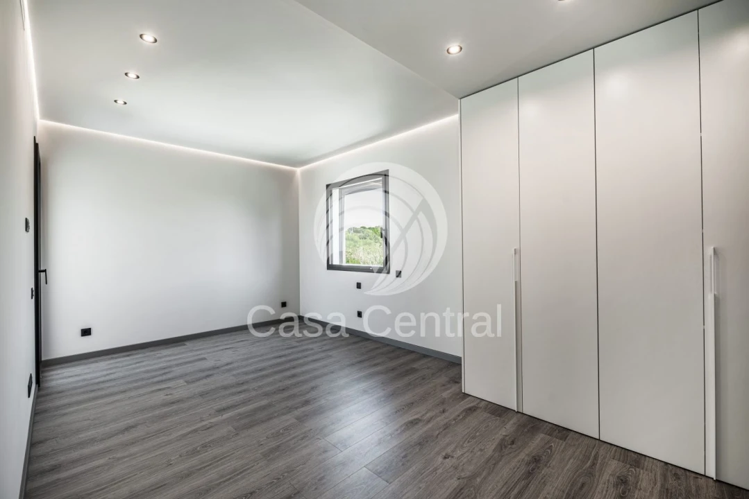 Moradia T4 para Venda em Alcabideche Foto 33