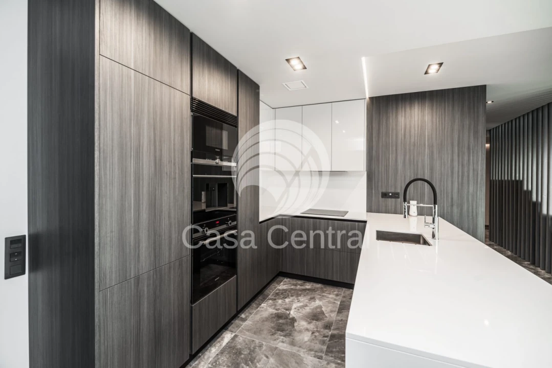 Moradia T4 para Venda em Alcabideche Foto 12