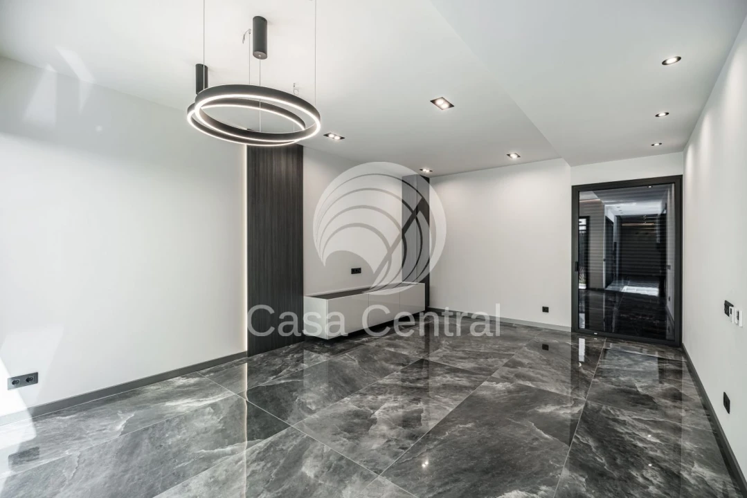 Moradia T4 para Venda em Alcabideche Foto 7