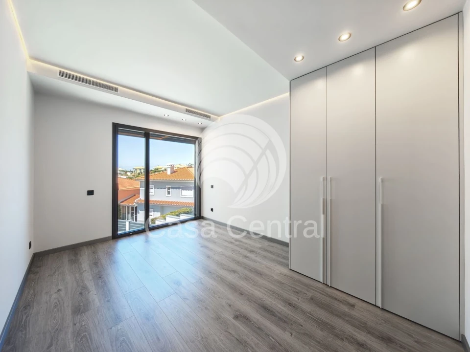 Moradia T4 para Venda em Alcabideche Foto 27