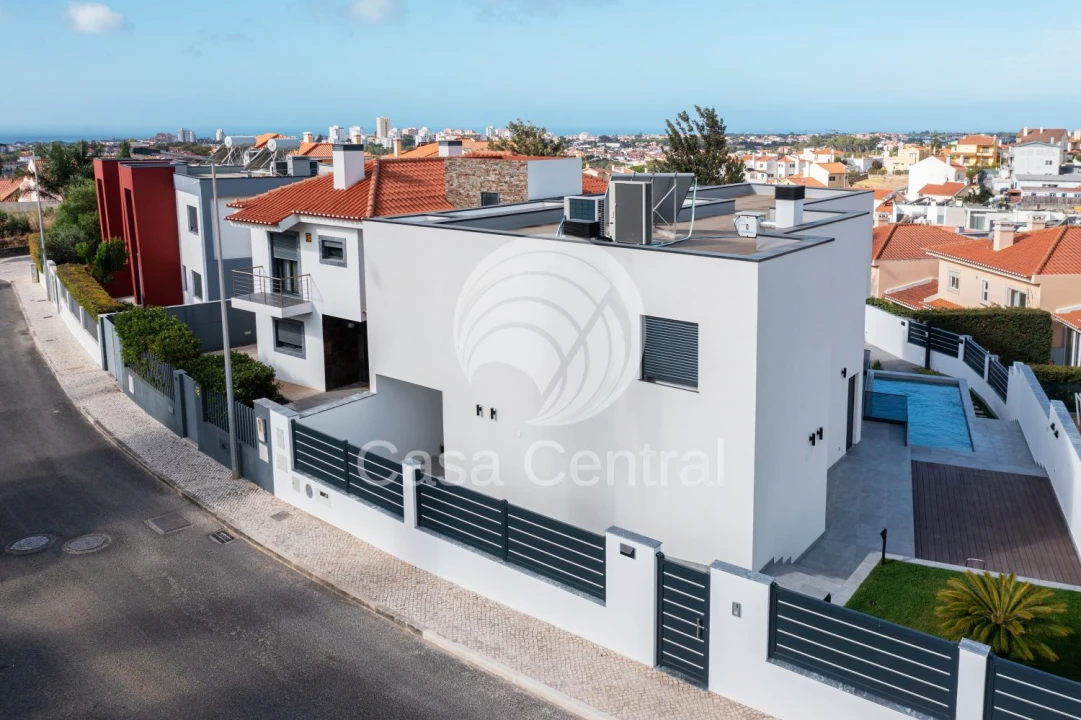 Moradia T4 para Venda em Alcabideche Foto 44