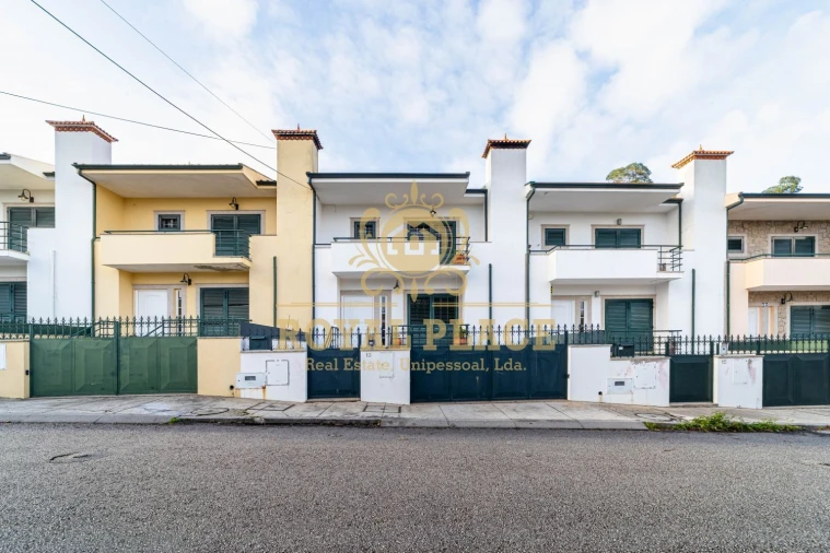 Moradia T3 para Venda em Fiães Foto 1