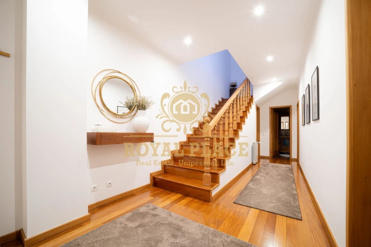 Moradia T3 para Venda em Fiães Foto 11