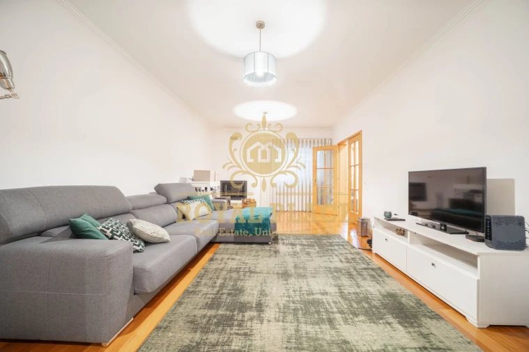 Moradia T3 para Venda em Fiães Foto 9