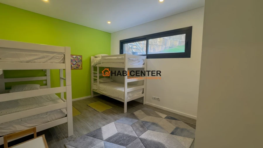 Moradia T7 para Venda em Famalicão Foto 30