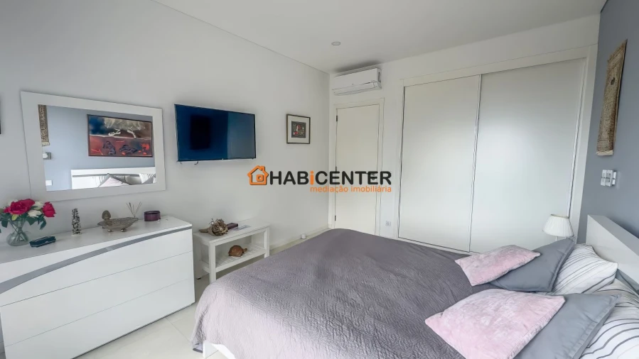 Moradia T7 para Venda em Famalicão Foto 18