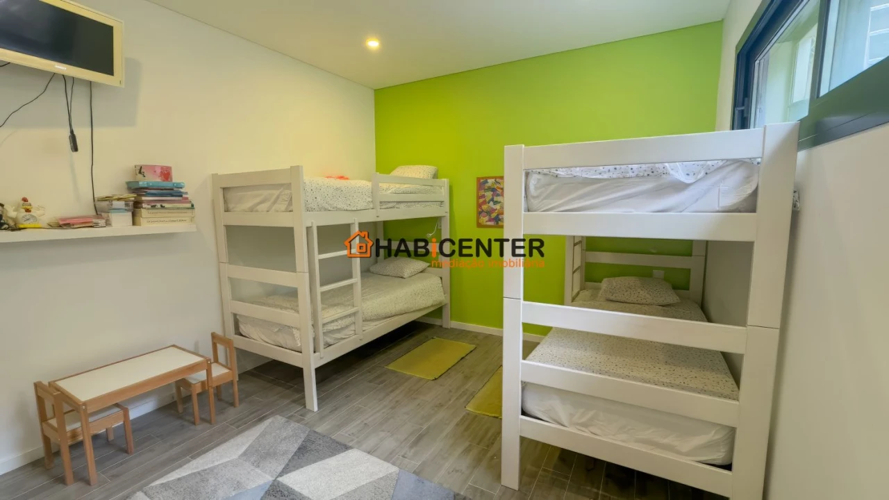 Moradia T7 para Venda em Famalicão Foto 31