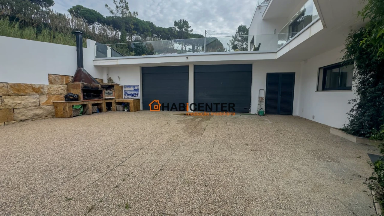 Moradia T7 para Venda em Famalicão Foto 37