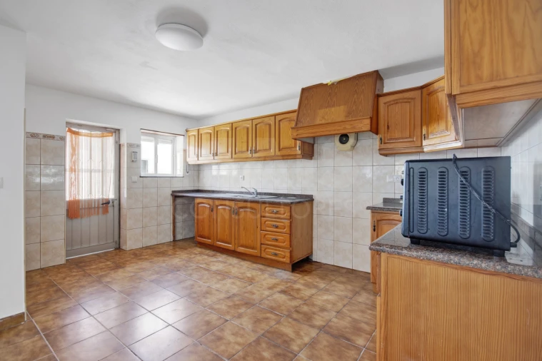 Moradia T8 para Venda em Atouguia da Baleia Foto 7