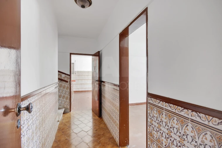 Moradia T8 para Venda em Atouguia da Baleia Foto 11