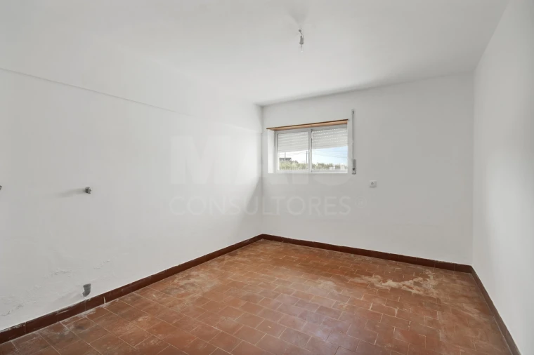 Moradia T8 para Venda em Atouguia da Baleia Foto 12