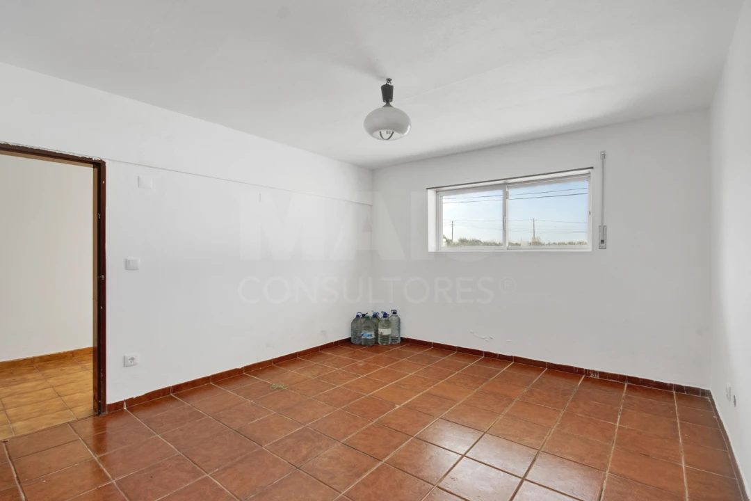 Moradia T8 para Venda em Atouguia da Baleia Foto 5