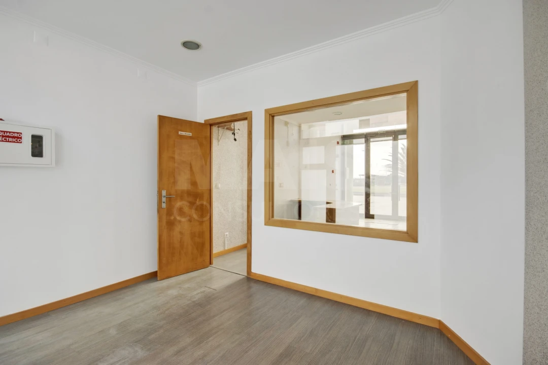 Loja para Venda em Peniche Foto 2