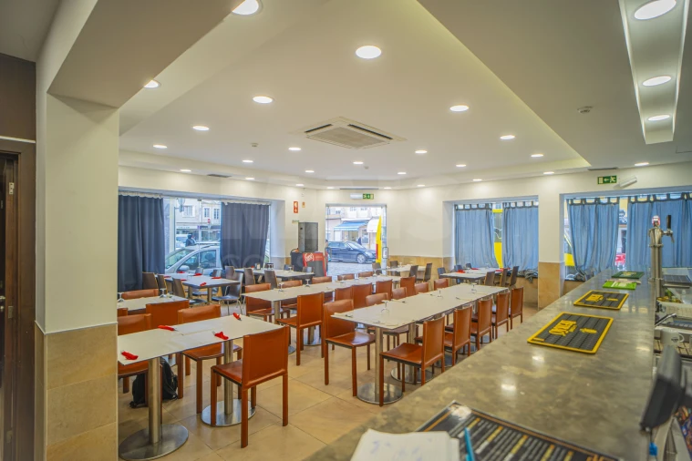 Loja para Venda em Vila Franca de Xira Foto 6