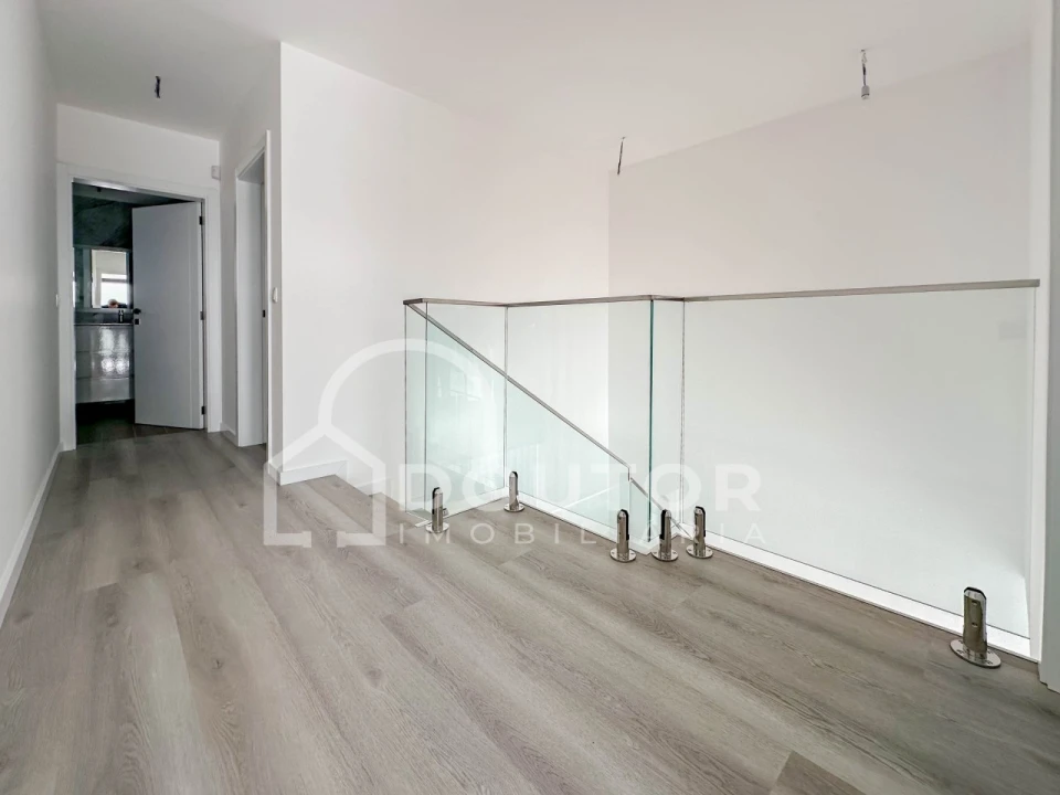 Moradia T3 para Venda em Santo Antonio Foto 28