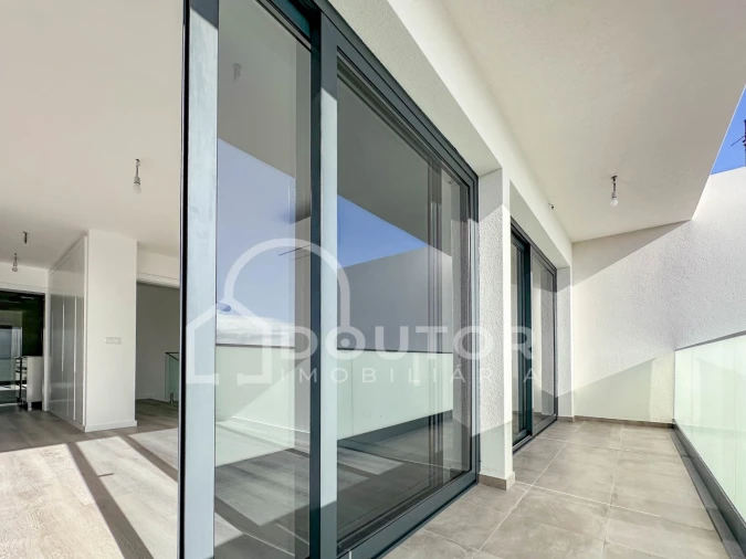 Moradia T3 para Venda em Santo Antonio Foto 20