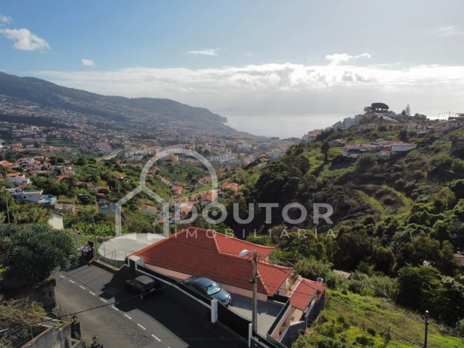 Moradia T3 para Venda em Santo Antonio Foto 23