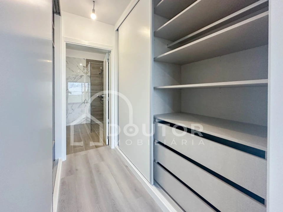 Moradia T3 para Venda em Santo Antonio Foto 14