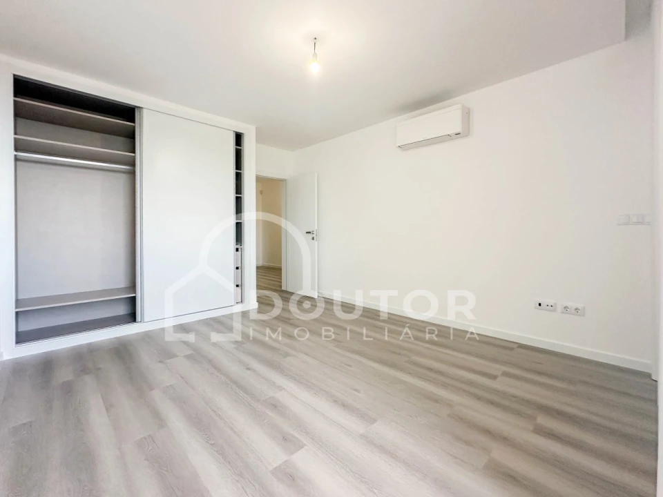 Moradia T3 para Venda em Santo Antonio Foto 18