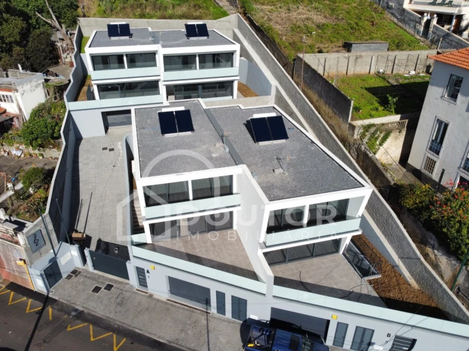 Moradia T3 para Venda em Santo Antonio Foto 2