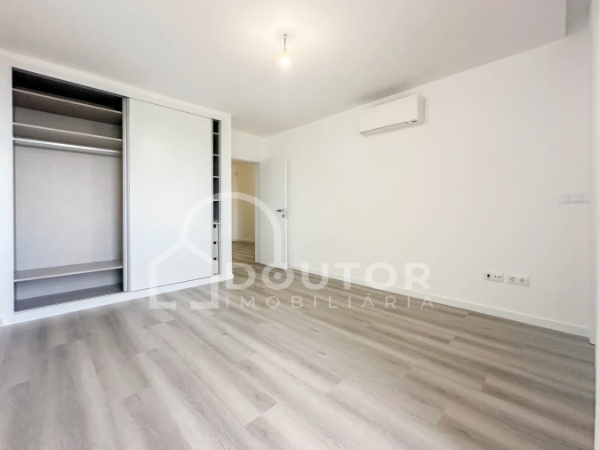 Moradia T3 para Venda em Santo Antonio Foto 18