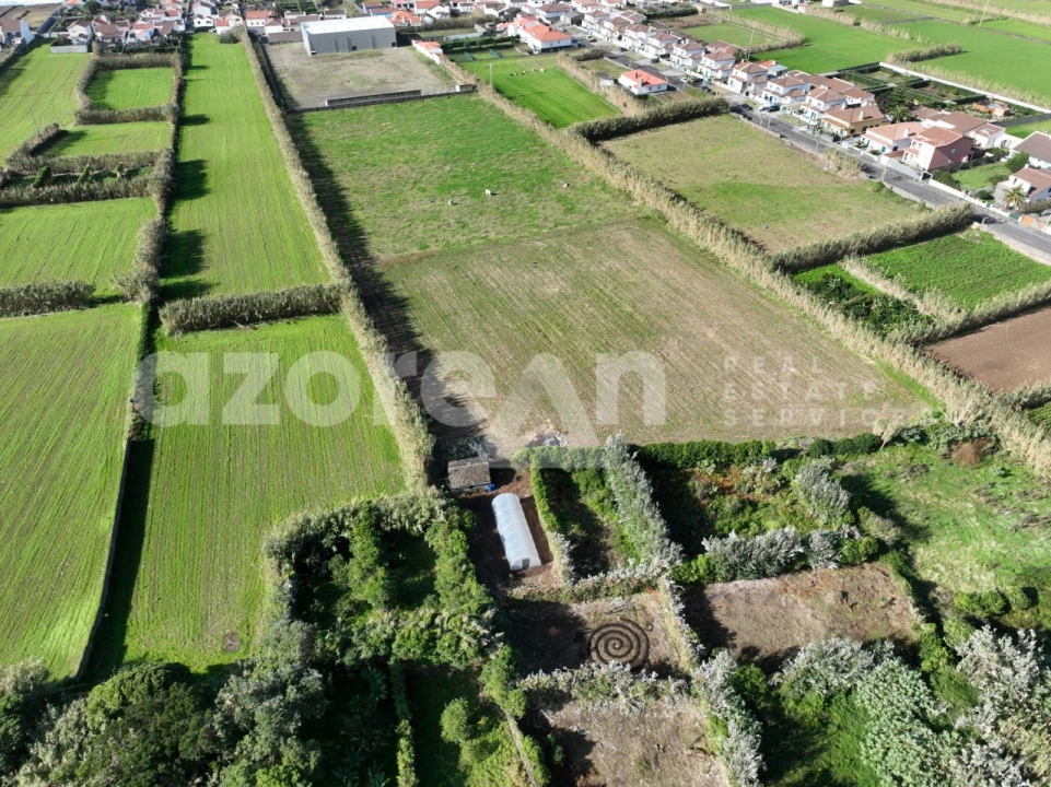 Terreno para Venda em Mosteiros Foto 3