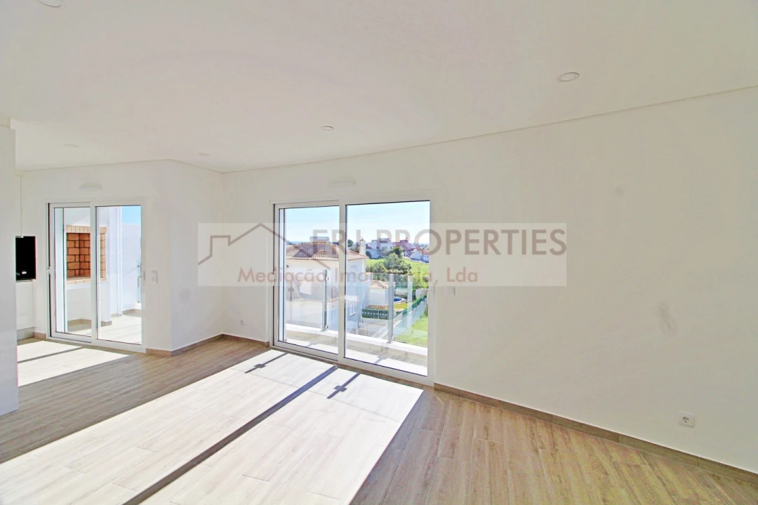 Apartamento T2 para Venda em Altura Foto 6