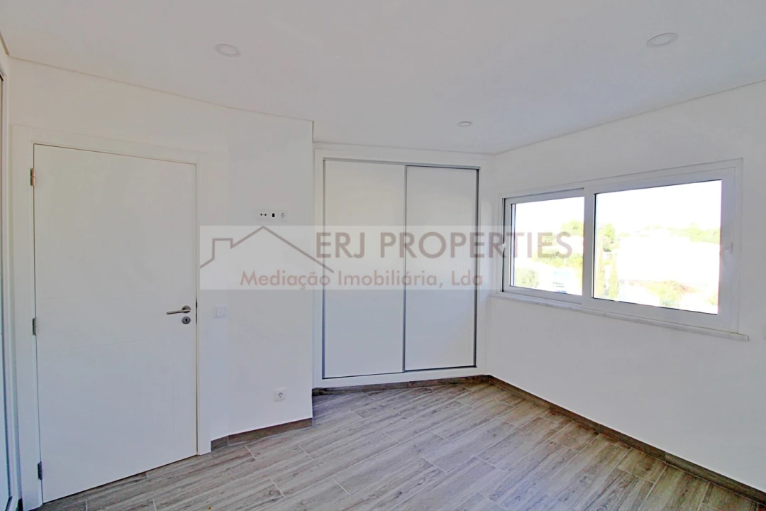 Apartamento T2 para Venda em Altura Foto 9