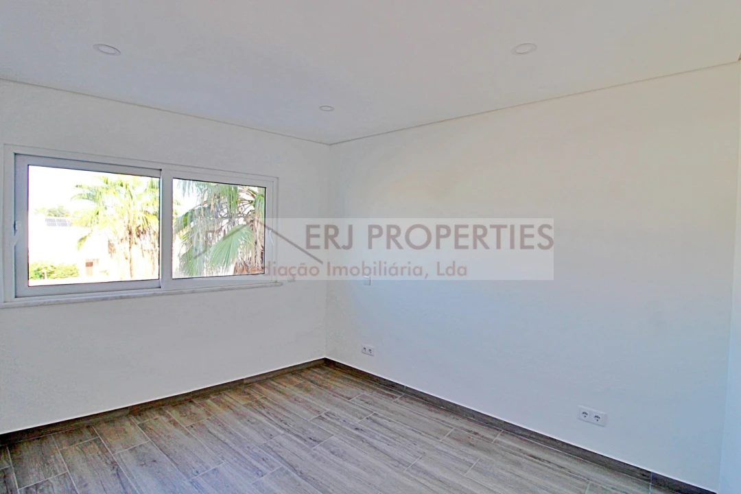 Apartamento T2 para Venda em Altura Foto 10