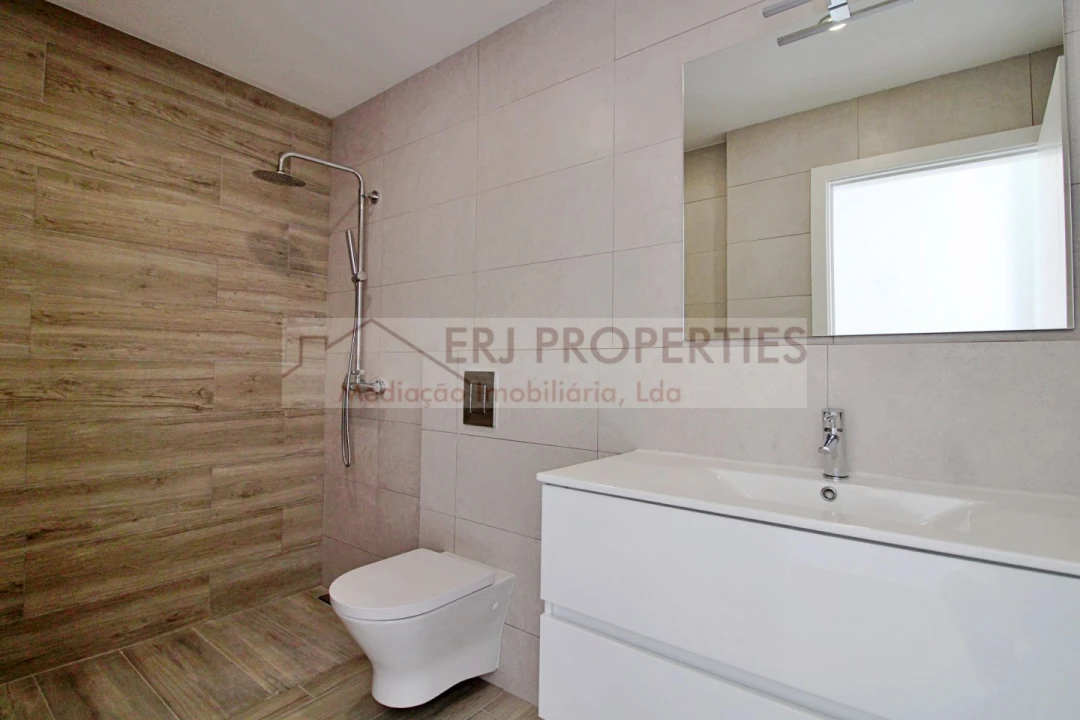 Apartamento T2 para Venda em Altura Foto 12