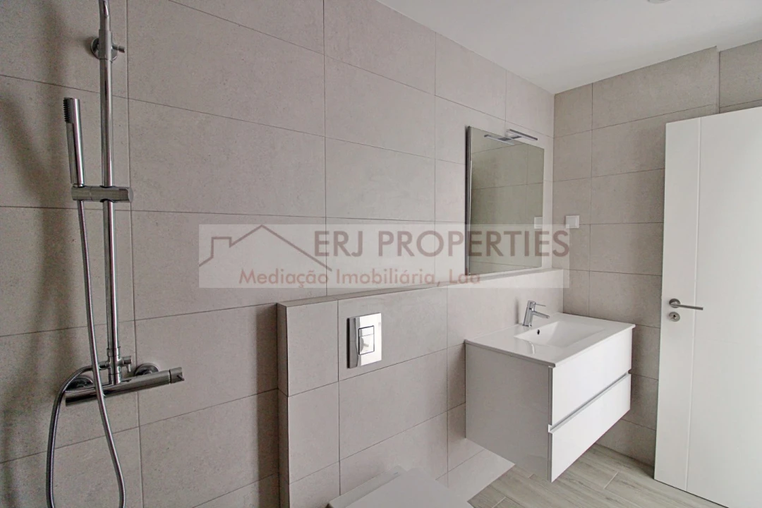 Apartamento T2 para Venda em Altura Foto 13