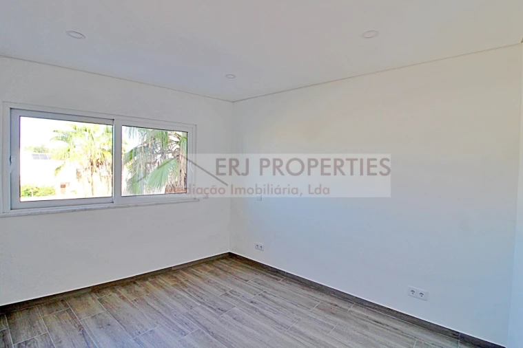 Apartamento T2 para Venda em Altura Foto 10