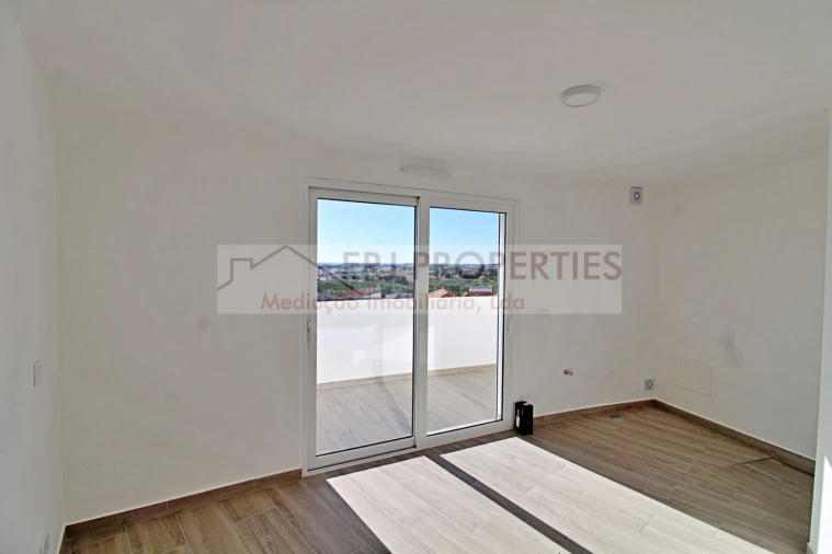 Apartamento T2 para Venda em Altura Foto 17