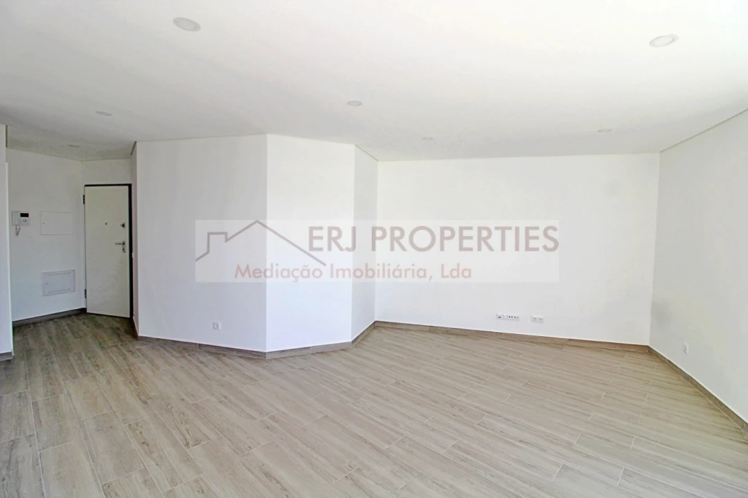 Apartamento T2 para Venda em Altura Foto 5